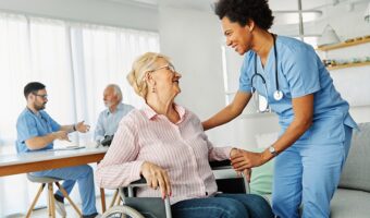 Choosing-the-Right-Senior-Care-Service