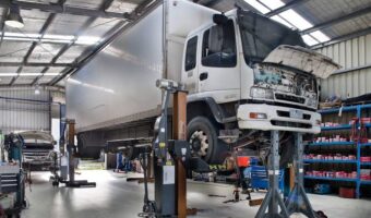 Truck Repairng